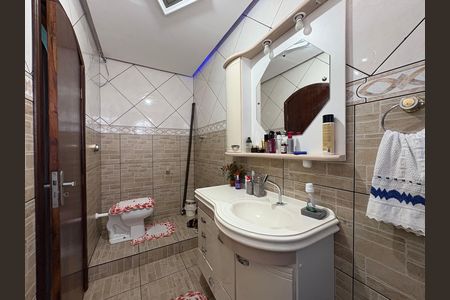 Casa à venda com 162m², 4 quartos e 3 vagas Casa à venda com 162m², 4 quartos e 3 vagasBanheiro da Suíte