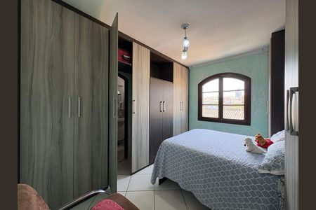 Casa à venda com 162m², 4 quartos e 3 vagas Casa à venda com 162m², 4 quartos e 3 vagasSuite
