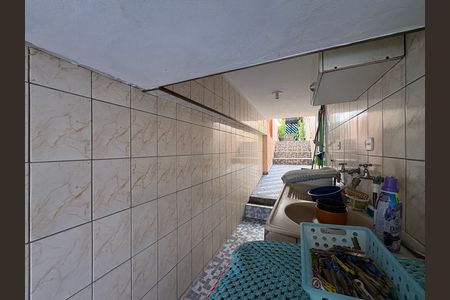 Casa à venda com 162m², 4 quartos e 3 vagas Casa à venda com 162m², 4 quartos e 3 vagasLavanderia