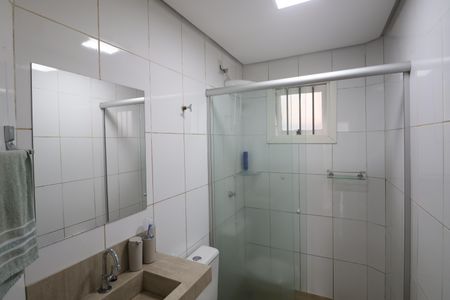 Casa à venda com 67m², 2 quartos e 2 vagasBanheiro