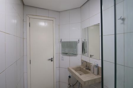 Casa à venda com 67m², 2 quartos e 2 vagasBanheiro