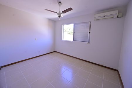 Casa de condomínio para alugar com 183m², 4 quartos e 2 vagasQuarto 3