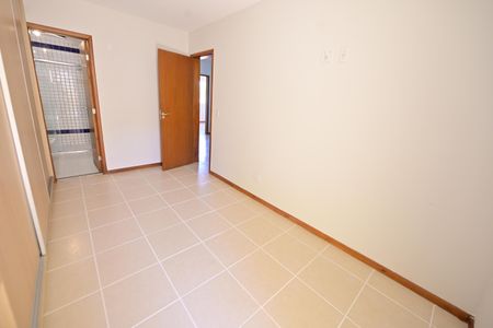 Casa de condomínio para alugar com 183m², 4 quartos e 2 vagasSuíte  2