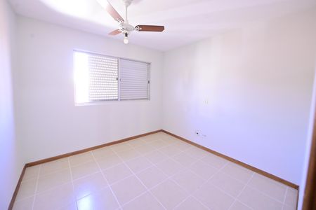 Casa de condomínio para alugar com 183m², 4 quartos e 2 vagasQuarto 4