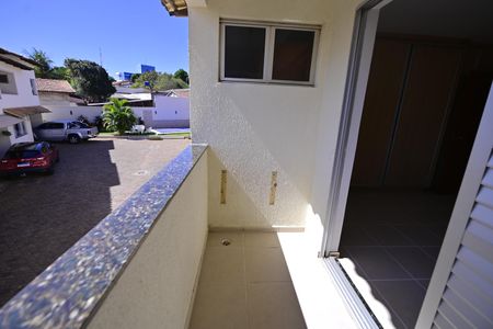 Casa de condomínio para alugar com 183m², 4 quartos e 2 vagasVaranda da Suíte
