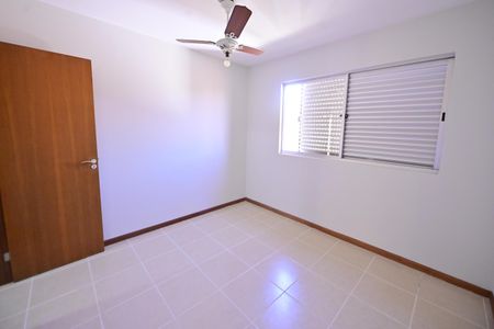 Casa de condomínio para alugar com 183m², 4 quartos e 2 vagasQuarto 4
