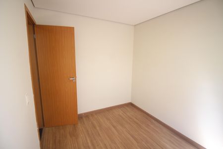 Apartamento à venda com 50m², 2 quartos e 1 vagaQuarto 2