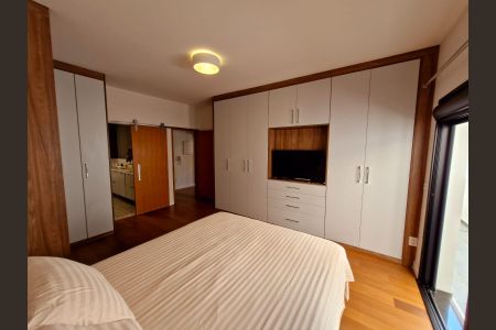 Casa à venda com 249m², 3 quartos e 2 vagasQuarto Suíte