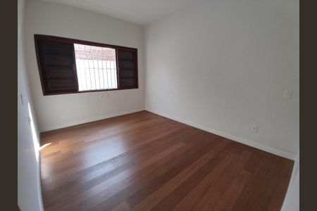 Casa à venda com 249m², 3 quartos e 2 vagasQuarto 3