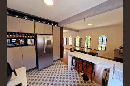 Casa à venda com 249m², 3 quartos e 2 vagasCozinha