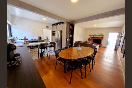 Sala de casa à venda com 3 quartos, 249m² em Vila Isolina Mazzei, São Paulo