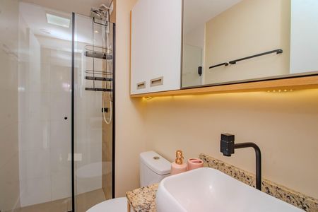 Apartamento à venda com 40m², 2 quartos e 1 vaga Apartamento à venda com 40m², 2 quartos e 1 vagaBanheiro