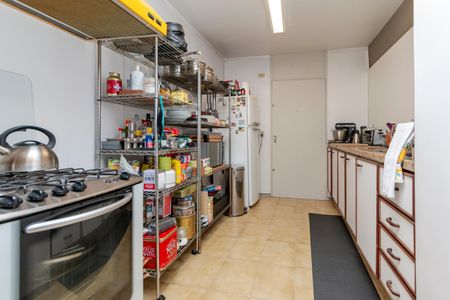 Apartamento à venda com 97m², 2 quartos e 1 vaga Apartamento à venda com 97m², 2 quartos e 1 vagaCozinha