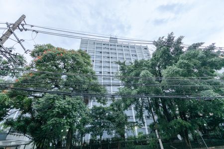 Apartamento à venda com 97m², 2 quartos e 1 vaga Apartamento à venda com 97m², 2 quartos e 1 vagaFachada