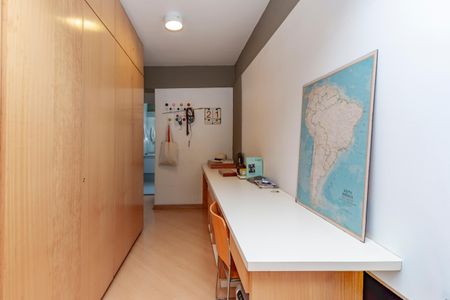 Apartamento à venda com 97m², 2 quartos e 1 vaga Apartamento à venda com 97m², 2 quartos e 1 vagaCorredor