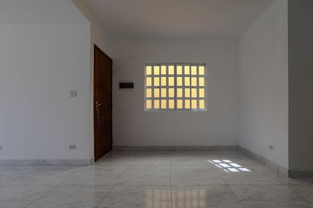 Sala de casa de condomínio para alugar com 3 quartos, 227m² em Conjunto Residencial Nova Bertioga, Mogi das Cruzes