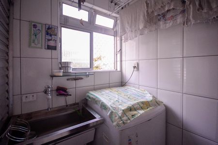 Apartamento à venda com 60m², 3 quartos e 1 vagaÁrea de Serviço 