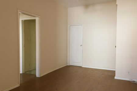 Apartamento à venda com 55m², 2 quartos e sem vagaSala