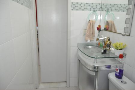 Apartamento à venda com 80m², 3 quartos e 1 vagaBanheiro Social