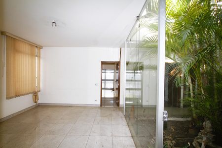 Casa à venda com 360m², 4 quartos e 4 vagasSala 2