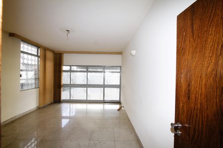 Casa à venda com 360m², 4 quartos e 4 vagasSala 1