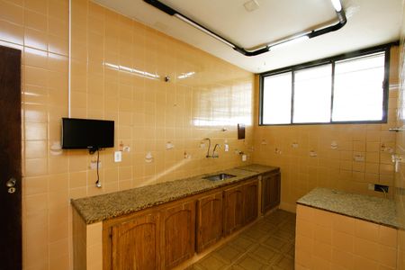 Casa à venda com 360m², 4 quartos e 4 vagasCozinha