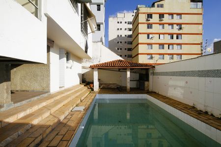 Casa à venda com 360m², 4 quartos e 4 vagasÁrea Externa