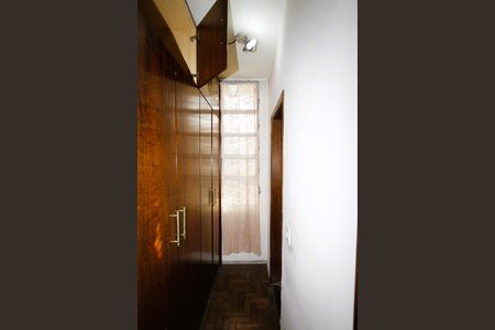 Casa à venda com 360m², 4 quartos e 4 vagasCloset