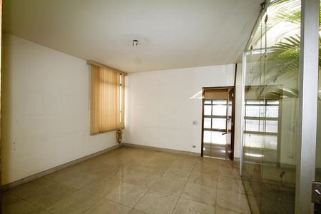 Casa à venda com 360m², 4 quartos e 4 vagasCozinha