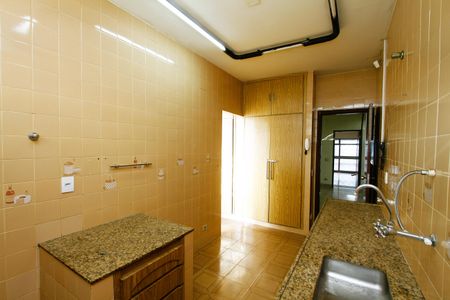 Casa à venda com 360m², 4 quartos e 4 vagasCozinha