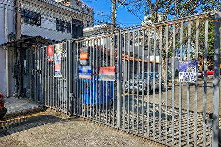 Casa de condomínio para alugar com 146m², 2 quartos e 2 vagas Casa de condomínio para alugar com 146m², 2 quartos e 2 vagasFachada/Plaquinha