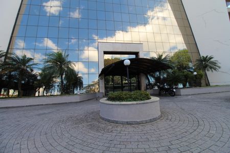 Apartamento para alugar com 60m², 1 quarto e 1 vagaPortaria