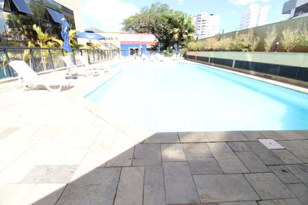 Apartamento para alugar com 60m², 1 quarto e 1 vagaÁrea comum - Piscina