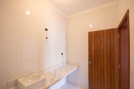 Casa à venda com 450m², 6 quartos e 6 vagasBanheiro da Suíte 2