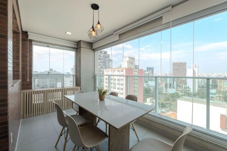 Sacada de apartamento à venda com 2 quartos, 64m² em Bela Vista, São Paulo