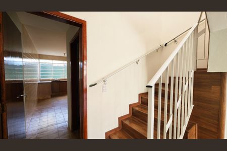 Sala de casa à venda com 3 quartos, 107m² em Jardim Pitangueiras I, Jundiaí