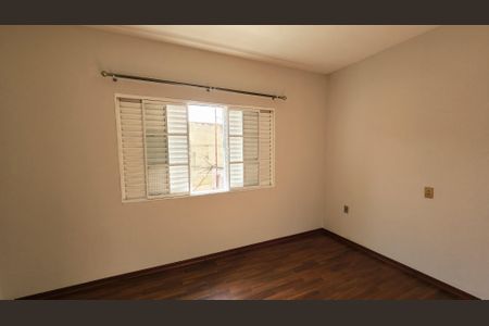 Casa à venda com 107m², 3 quartos e 2 vagasQuarto 1