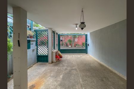 Casa à venda com 105m², 3 quartos e 2 vagas Casa à venda com 105m², 3 quartos e 2 vagasGaragem