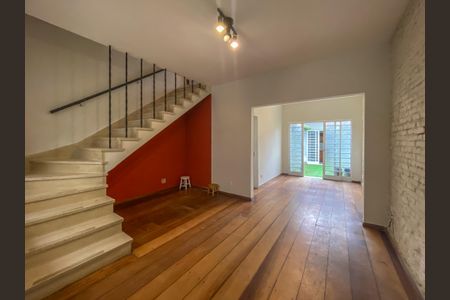 Sala de casa à venda com 3 quartos, 105m² em Vila Olímpia, São Paulo