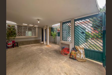 Casa à venda com 105m², 3 quartos e 2 vagas Casa à venda com 105m², 3 quartos e 2 vagasGaragem