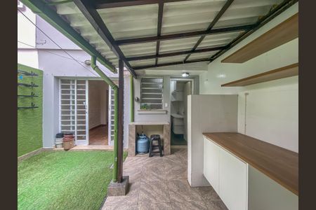 Casa à venda com 105m², 3 quartos e 2 vagas Casa à venda com 105m², 3 quartos e 2 vagasÁrea de Serviço