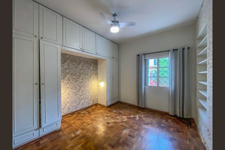 Casa à venda com 105m², 3 quartos e 2 vagas Casa à venda com 105m², 3 quartos e 2 vagasQuarto