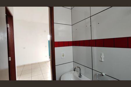 Banheiro de casa para alugar com 1 quarto, 33m² em Jardim Lideranca, São Paulo