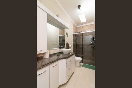 Casa à venda com 140m², 2 quartos e 2 vagasBanheiro Social