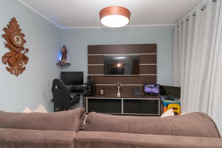 Sala de casa para alugar com 2 quartos, 140m² em Jardim Fernandes, São Paulo