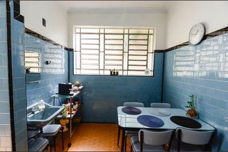 Casa à venda com 220m², 3 quartos e 1 vagaCopa