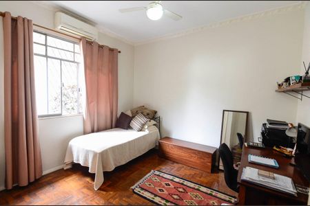 Quarto 2 de casa à venda com 3 quartos, 220m² em Vila Isabel, Rio de Janeiro