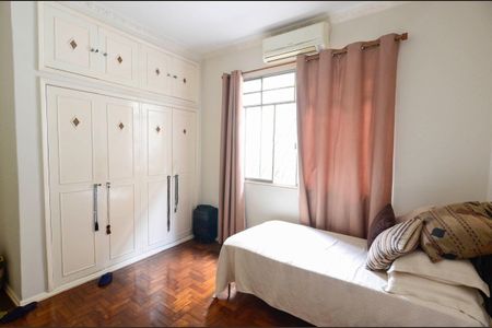 Casa à venda com 220m², 3 quartos e 1 vagaQuarto 2