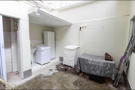 Casa à venda com 220m², 3 quartos e 1 vagaÁrea de Serviço