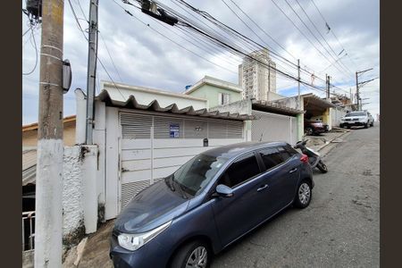 Casa à venda com 70m², 2 quartos e 1 vaga Casa à venda com 70m², 2 quartos e 1 vagaFachada